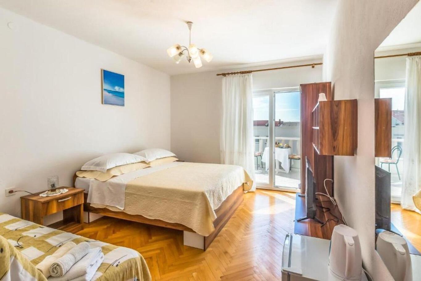 Apartments And Rooms Happiness Tučepi Zewnętrze zdjęcie